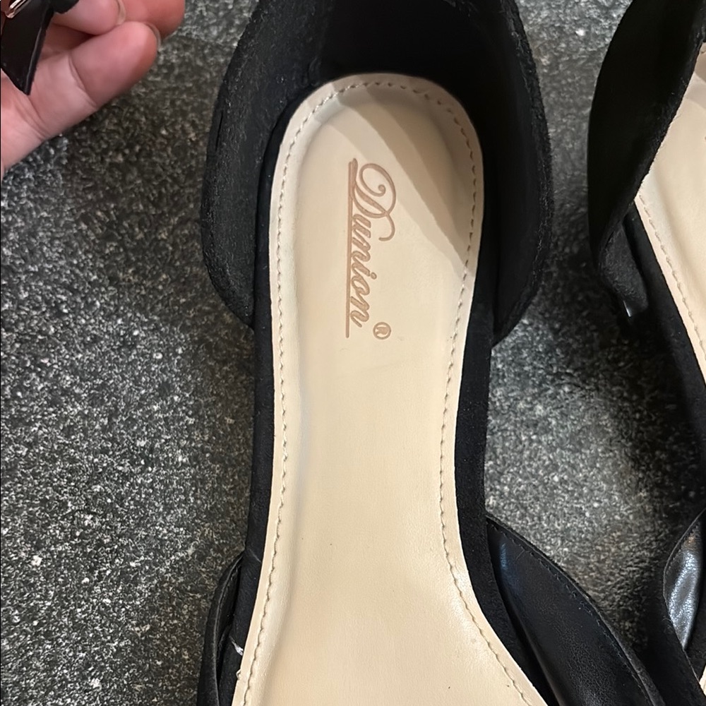 Chic Black Open-Toe Sandals - Picture 4 of 12